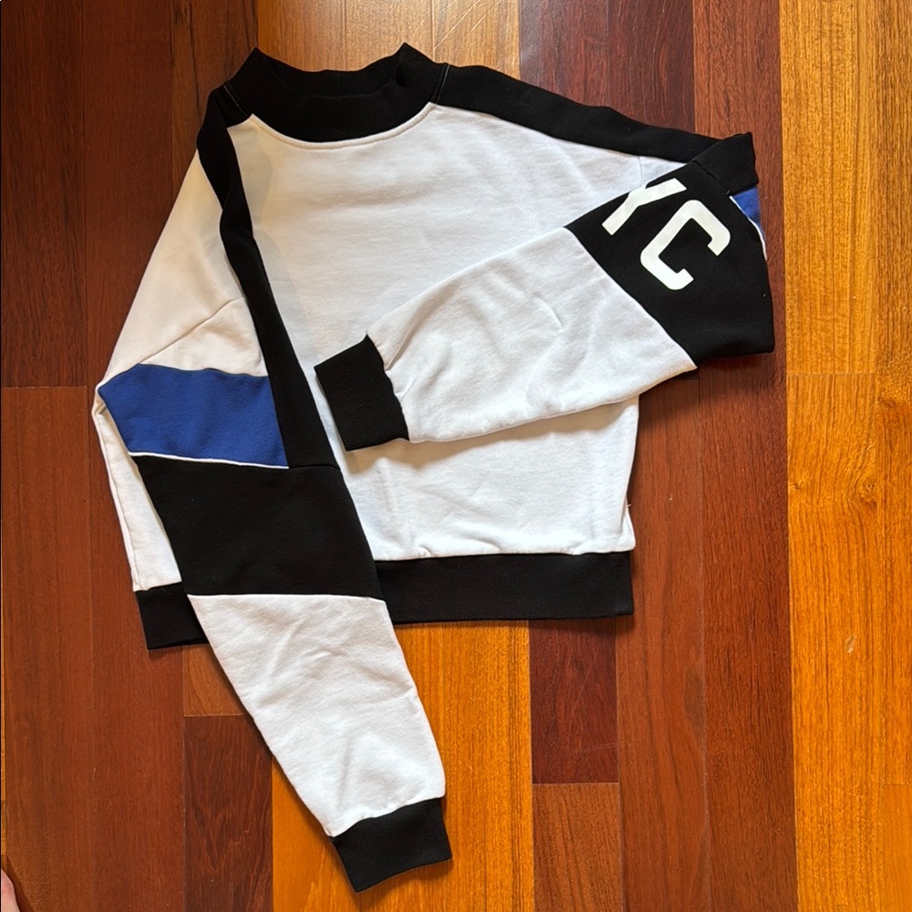Forever 21 | Cropped NYC Colorblock Sweatshirt | Size Medium - Picture 2 of 5